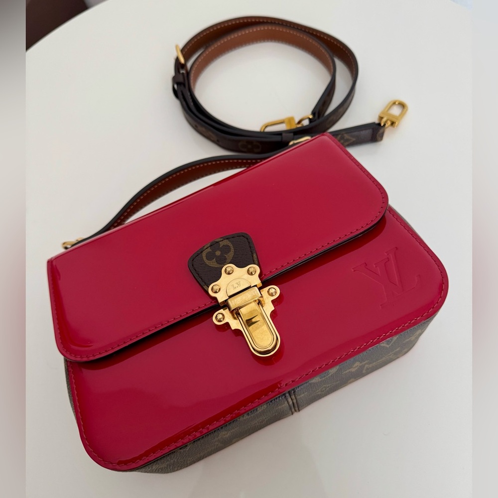 Louis Vuitton Brown Monogram & Red Vernis Leather Handbag/ Crossbody Bag
